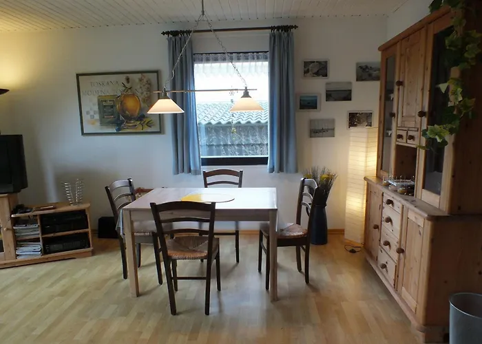 Lange Erdgeschoss * Maasholm-Bad